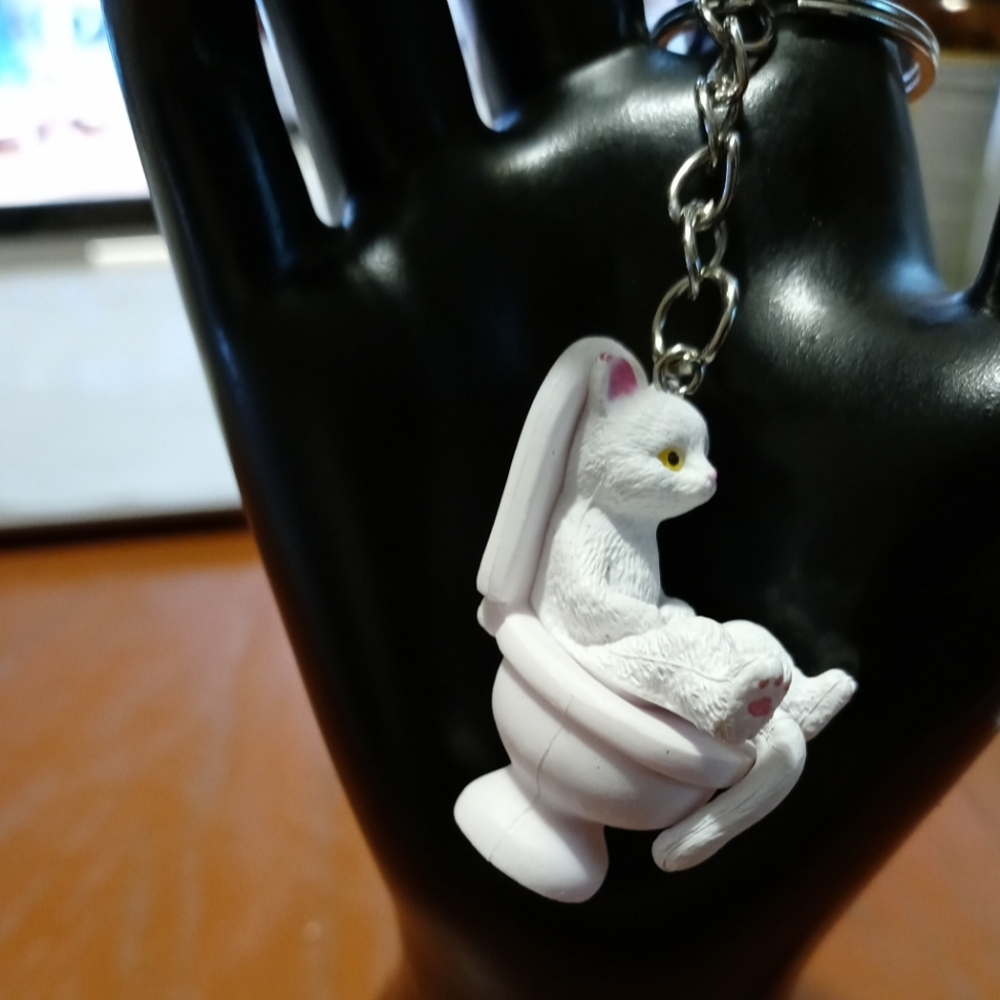 2/$15 Cat Keychain - Picture 3 of 5